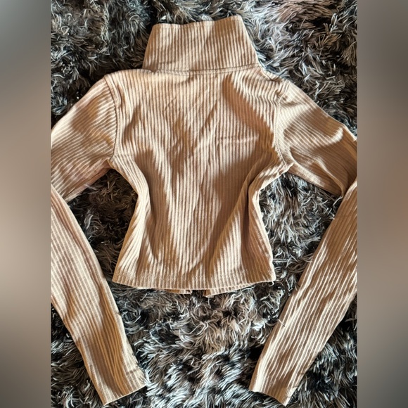 Pretty Little Thing Women’s Stretchy Zip Up Long Sleeve Collared Top Size 2​ - Picture 7 of 10